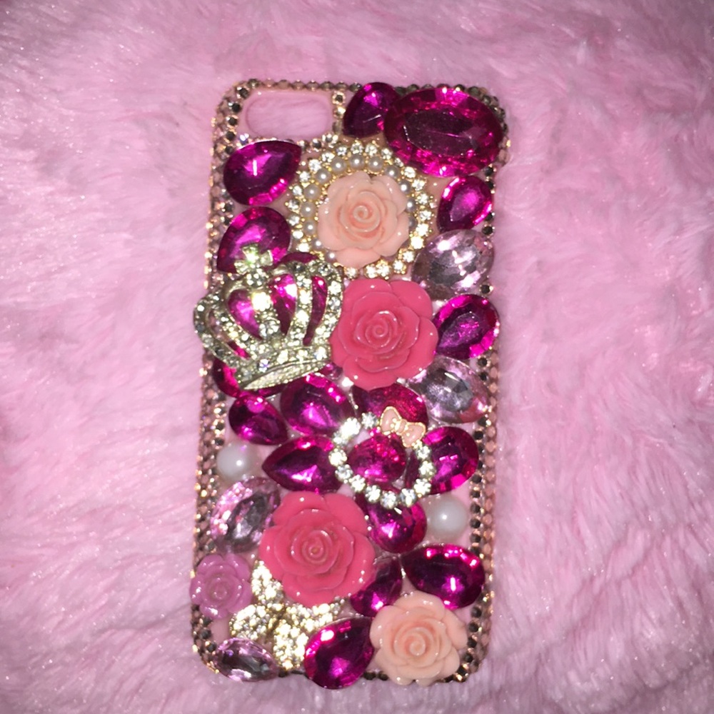 I'm selling a bling iPhone 5 phone case